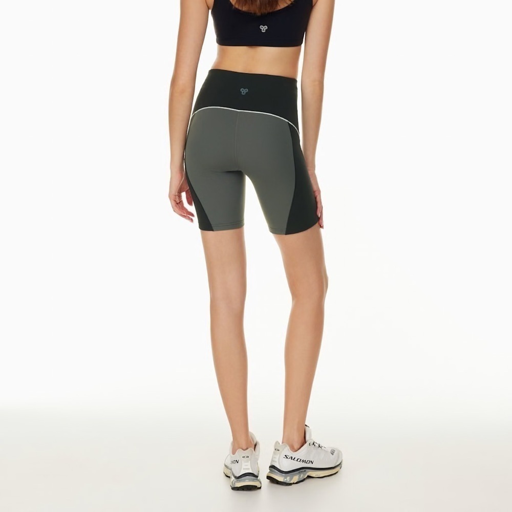 TnAction TnaSLICK VERTEX Hi-Rise 7” Short in Black/Coal Grey - Picture 8 of 8